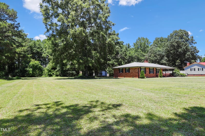 28 White Oak Dr, Smithfield, NC 27577