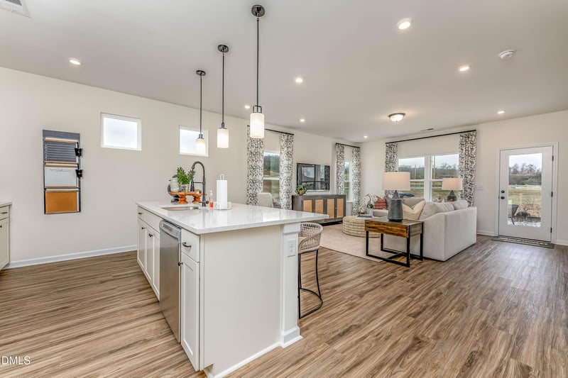 280 Ambassador Dr, Clayton, NC 27520