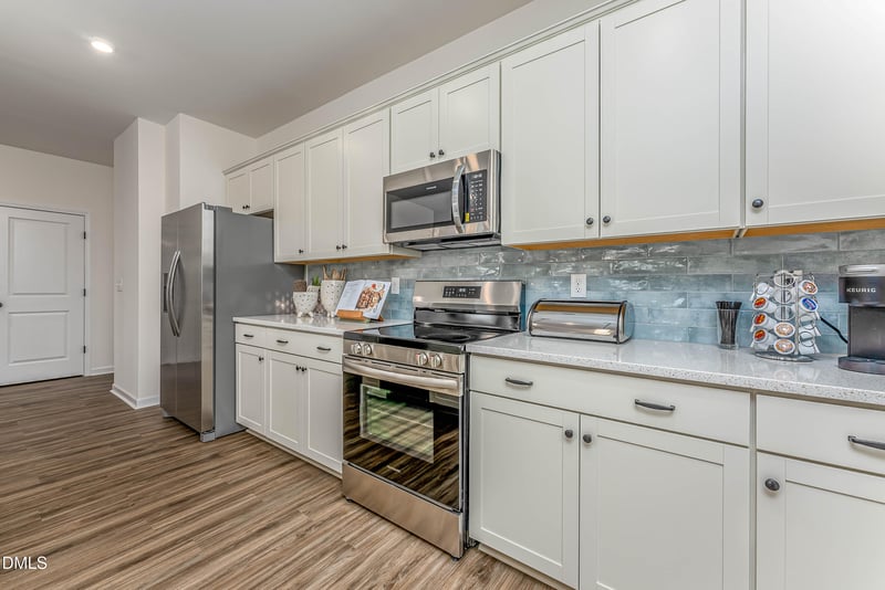 280 Ambassador Dr, Clayton, NC 27520