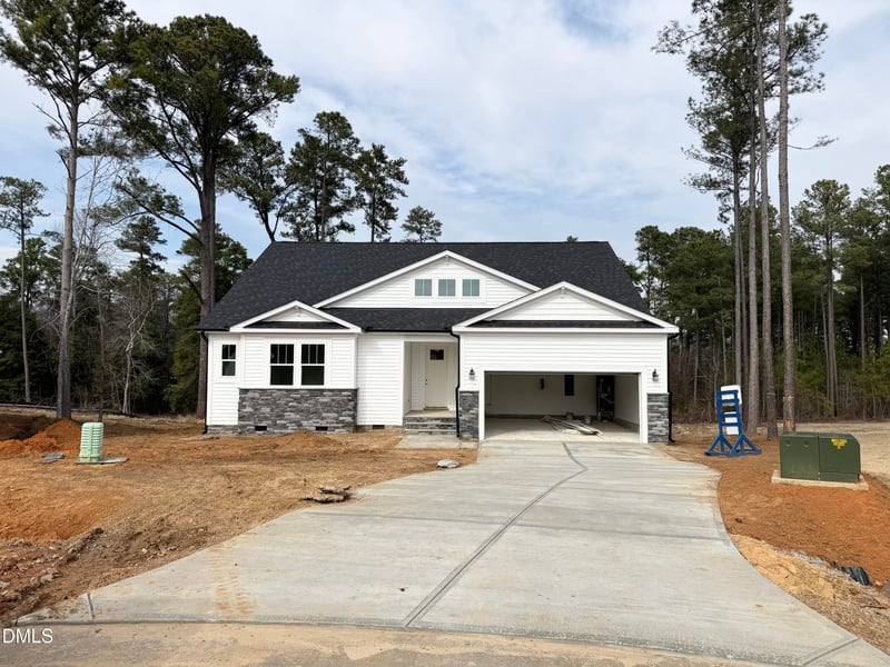 280 Golfview Ave, Benson, NC 27504