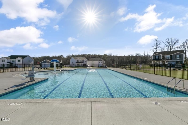 280 Providence Creek Dr, Fuquay Varina, NC 27526