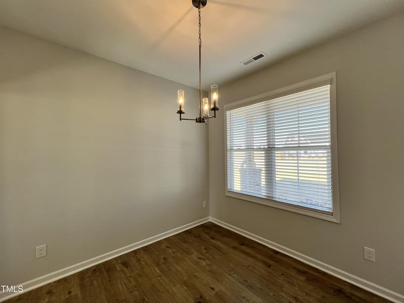 280 Springtooth Dr, Zebulon, NC 27597