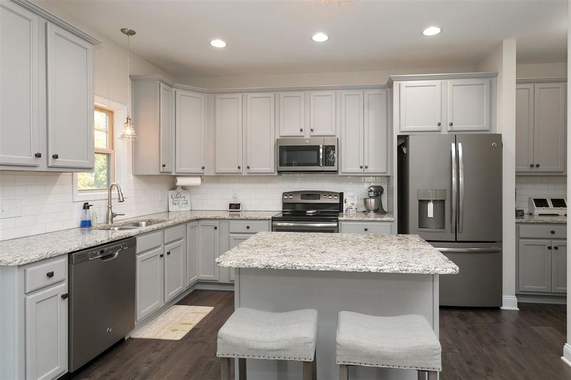 280 Sugarpine Trl, Clayton, NC 27520
