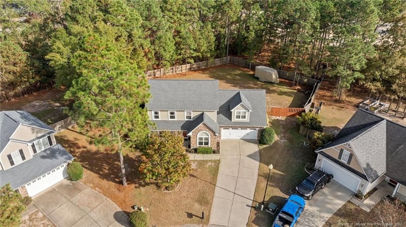 2800 Aristocrat Ln, Fayetteville, NC 28306