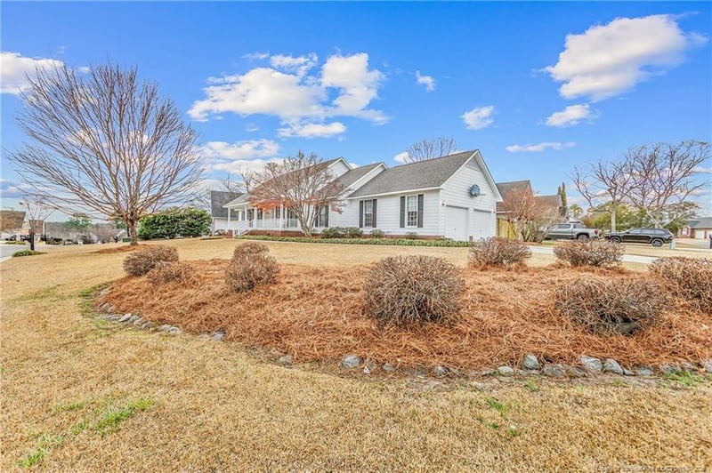 2800 Bolla Dr, Fayetteville, NC 28306