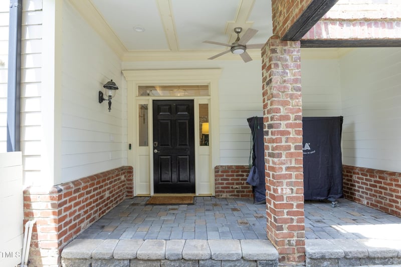 2800 Charleston Oaks Dr, Raleigh, NC 27614