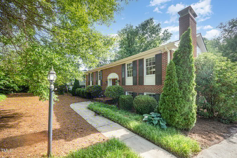 2800 Glen Burnie Dr, Raleigh, NC 27607