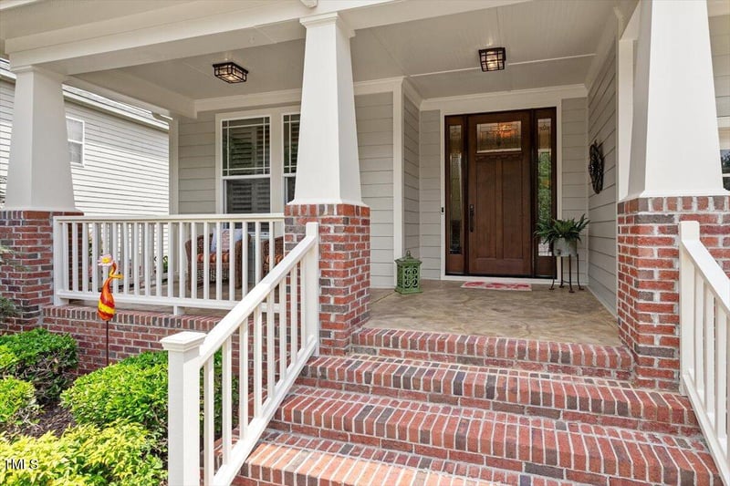 2800 Royal Forrest Dr, Raleigh, NC 27614