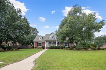 2800 Selhurst Dr, Fayetteville, NC 28306