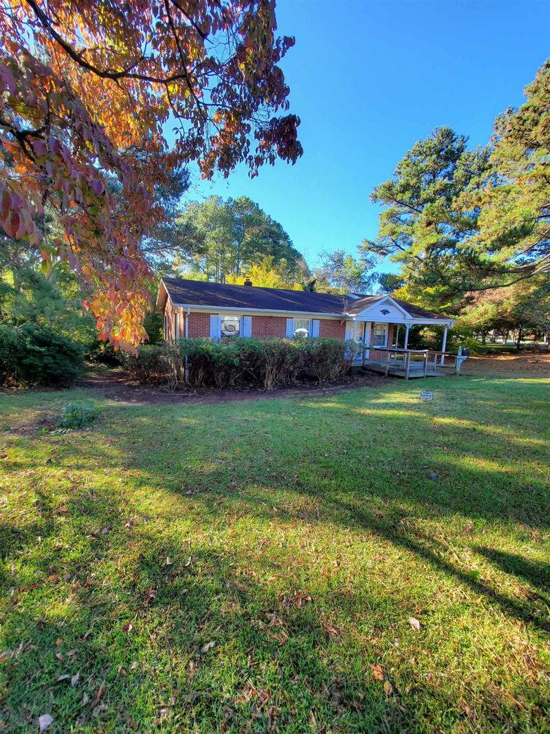 2801 Crestline Ave, Raleigh, NC 27603