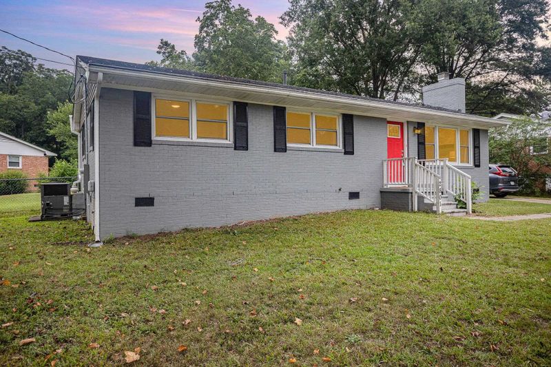 2801 Glasgow St, Raleigh, NC 27610