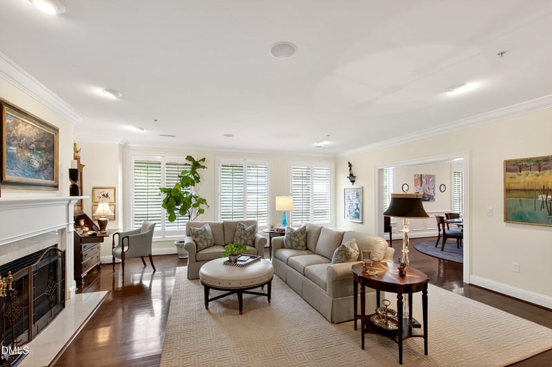 2801 Glenwood Gardens Ln #203, Raleigh, NC 27608
