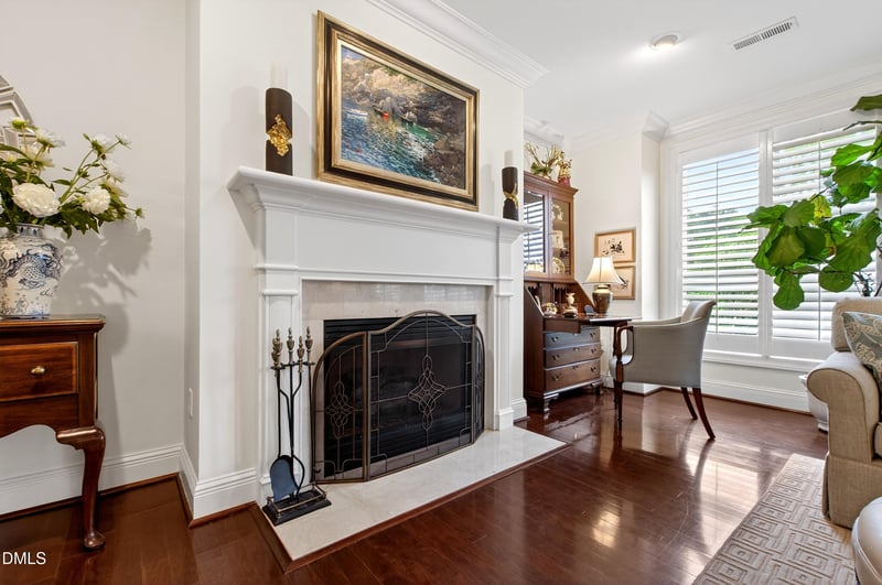 2801 Glenwood Gardens Ln #203, Raleigh, NC 27608