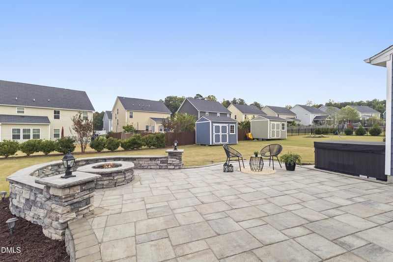 2801 Landon Ridge Dr, New Hill, NC 27562