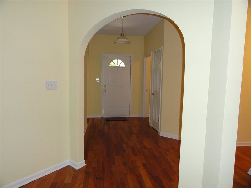 2801 Lower Dry Falls Ct, Raleigh, NC 27603