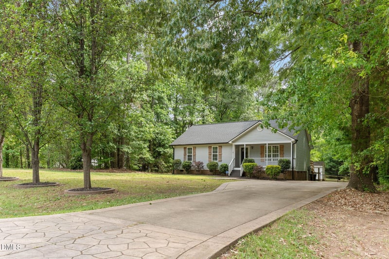 2801 Old Stagecoach Ln, Raleigh, NC 27603