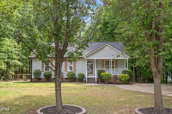 2801 Old Stagecoach Ln, Raleigh, NC 27603