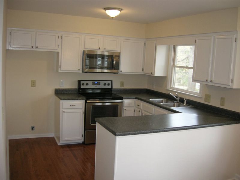 2801 Slippery Elm Dr, Raleigh, NC 27610