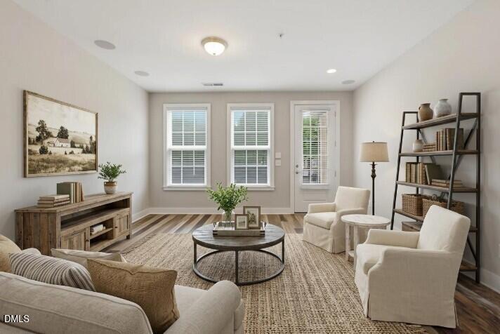 2801 Wilshire Hill Dr #105, Raleigh, NC 27604