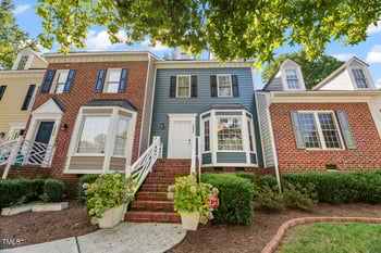 2802 Bedfordshire Ct, Raleigh, NC 27604