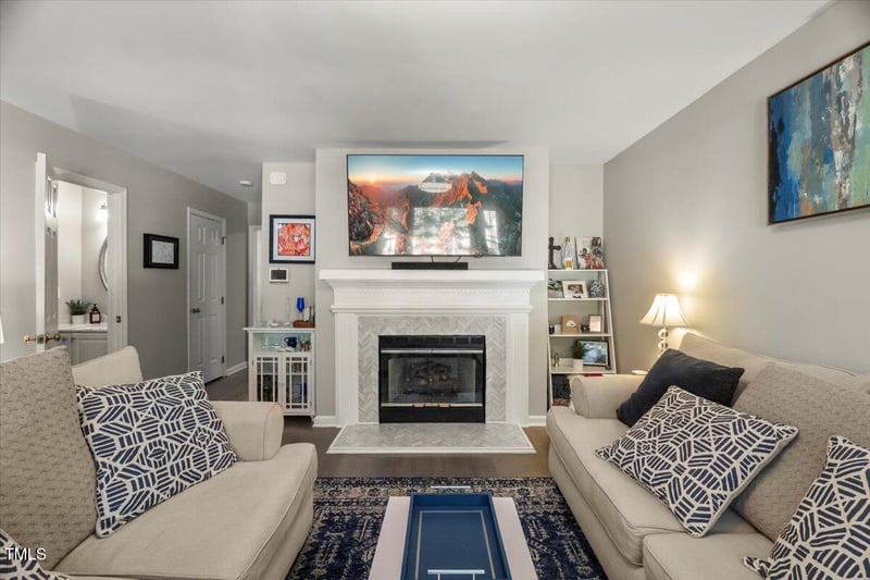 2802 Bedfordshire Ct, Raleigh, NC 27604