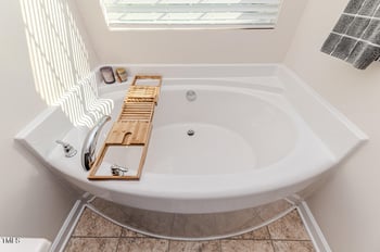2802 Bingham Dr, Mebane, NC 27302