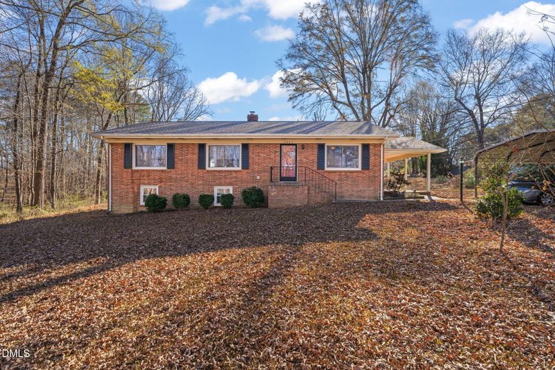 2802 Glover Rd, Durham, NC 27703