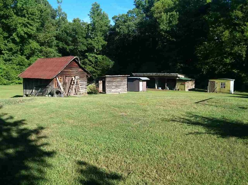 2802 Hamlin Rd, Durham, NC 27704