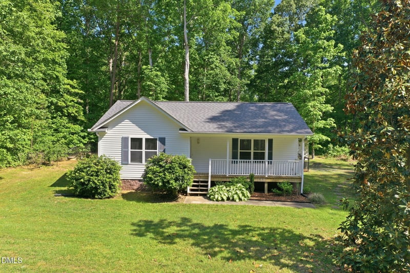2802 Oak Pointe Ln, Mebane, NC 27302