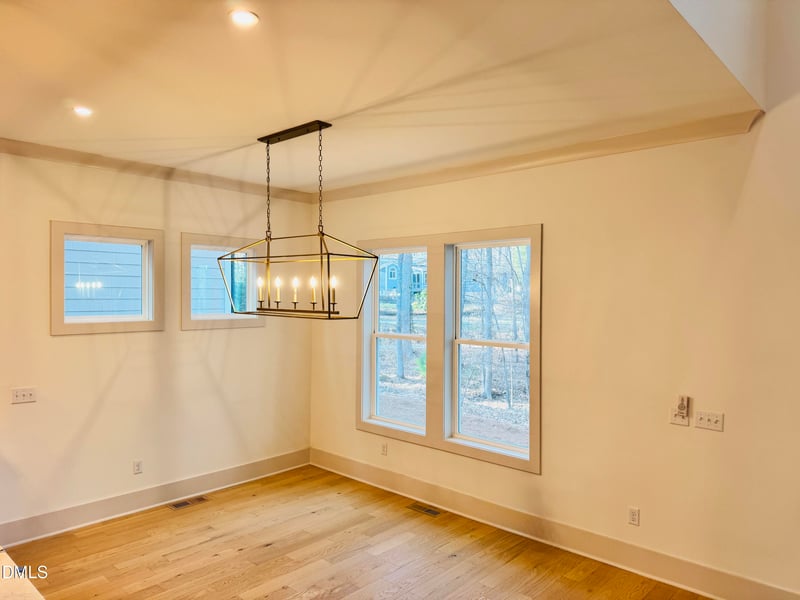 2802 Pathway Dr, Chapel Hill, NC 27516