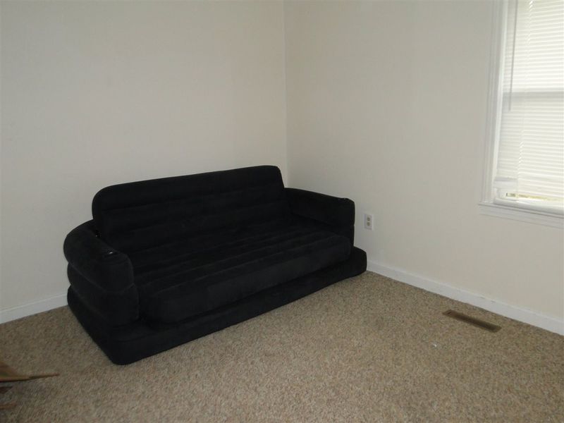 2802 Thelma St, Durham, NC 27704