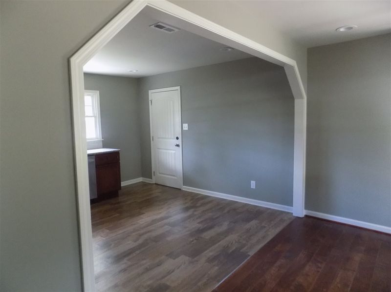 2803 Davie Dr, Durham, NC 27704