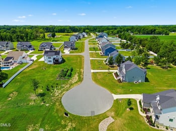 2804 Arrowsmith Dr, Fuquay Varina, NC 27526
