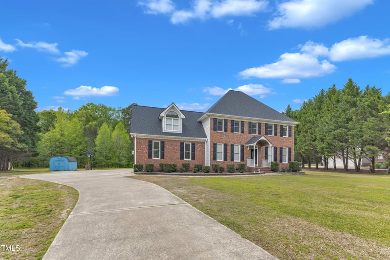 2804 Brenfield Dr, Raleigh, NC 27606
