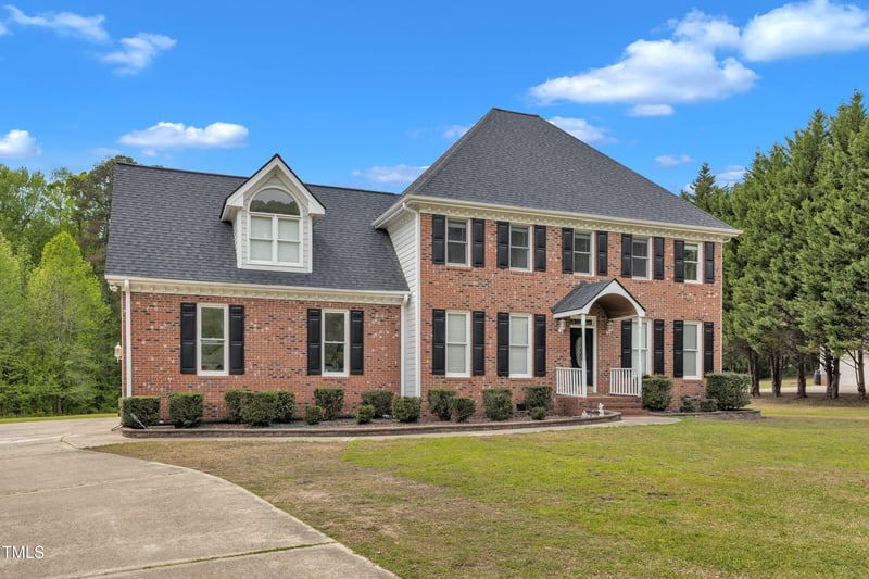 2804 Brenfield Dr, Raleigh, NC 27606