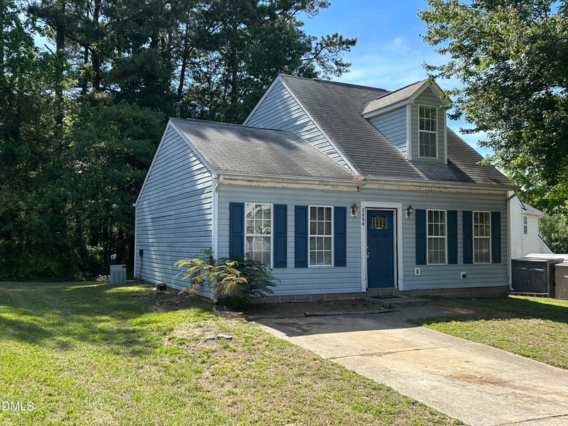 2804 Dancer Ct, Raleigh, NC 27610