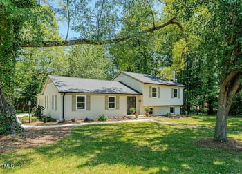 2804 Edgewood Ave, Burlington, NC 27215