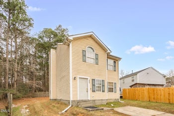 2804 Enka Dr, Raleigh, NC 27610