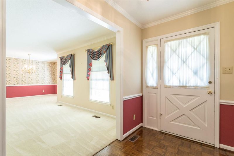 2804 Green Lane Dr, Durham, NC 27712