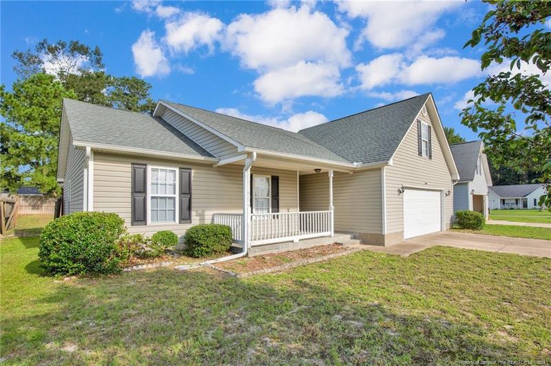 2804 Spring Cress Dr, Hope Mills, NC 28348