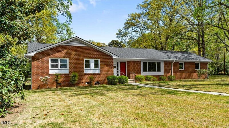 2805 Amherst Ave, Burlington, NC 27215