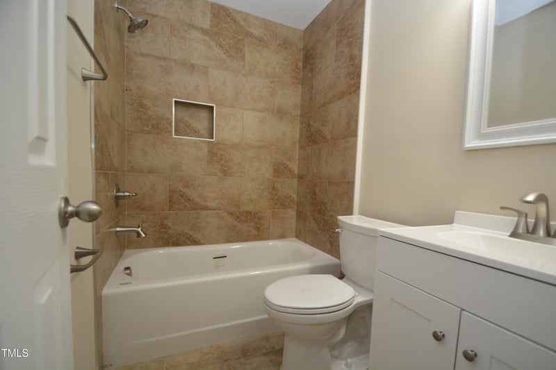 2805 Nc 55 , Durham, NC 27713