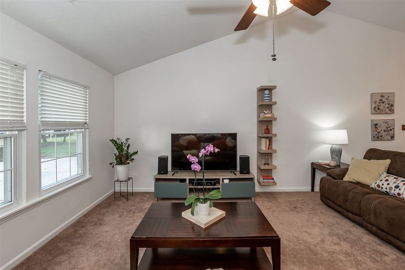 2805 Pinetree Ct, Durham, NC 27705