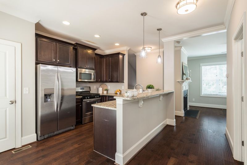 2805 Plumfield Pl, Raleigh, NC 27607