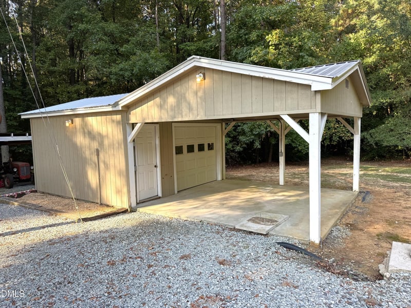 2805 Redwood Rd, Durham, NC 27704