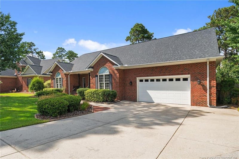 2805 Selhurst Dr, Fayetteville, NC 28306