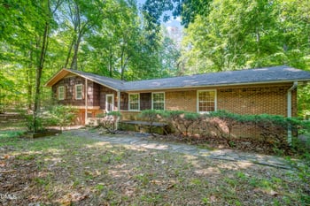 2805 Sparger Rd, Durham, NC 27705