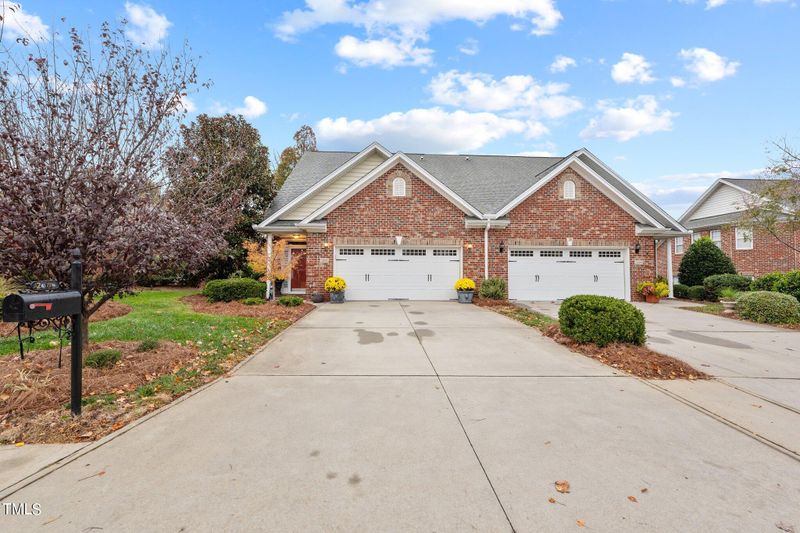 2805 Surich Dr, Burlington, NC 27215