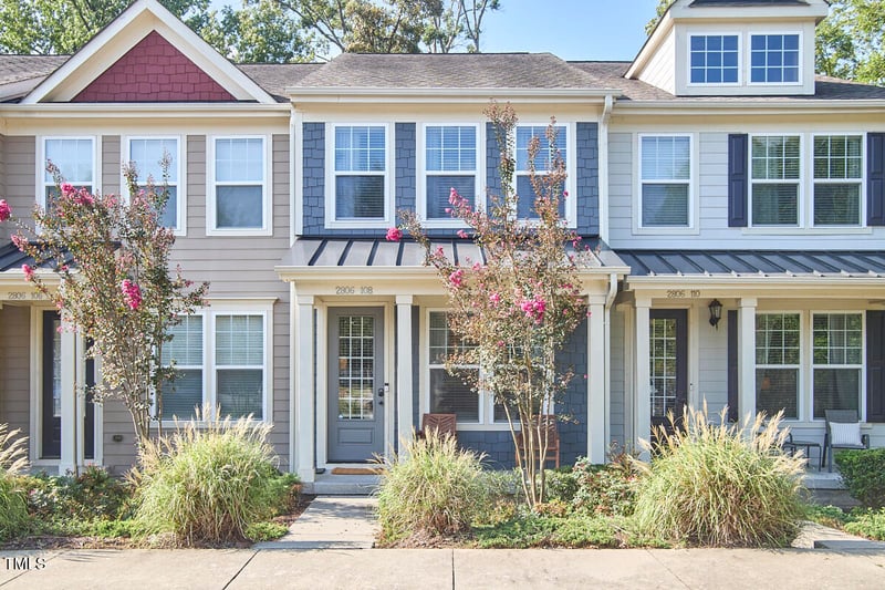 2806 Bedford Green Dr #108, Raleigh, NC 27604