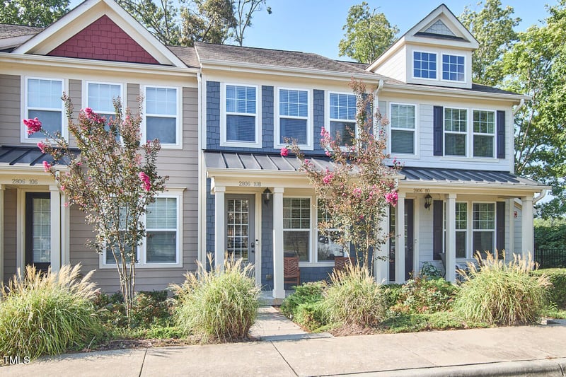 2806 Bedford Green Dr #108, Raleigh, NC 27604